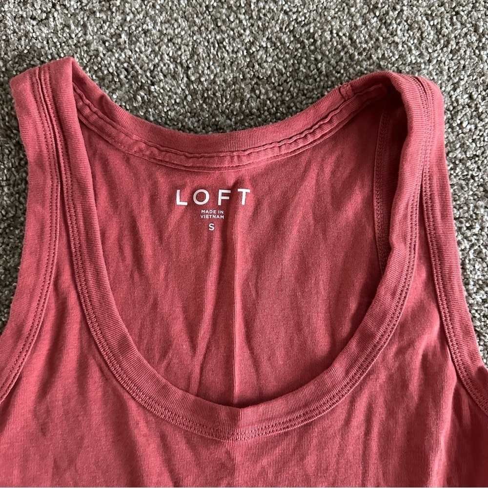 LOFT Tank Top - Picture 2 of 3
